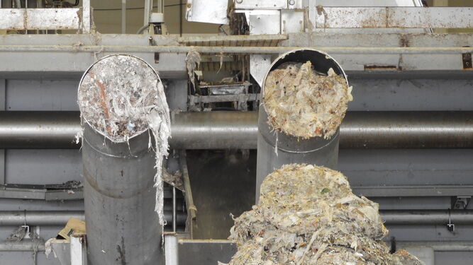 Cerca de 3.000 toneladas de toallitas llegan a las depuradoras
