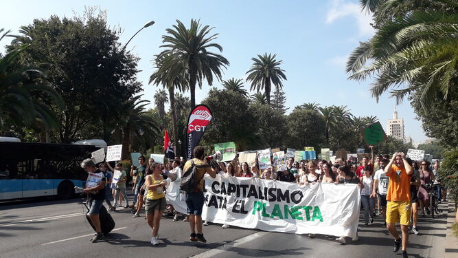 Estudiantes durante la marcha por el cambio climático.