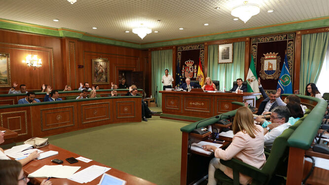 El pleno de Marbella aprueba una rebaja del IBIpara 2020