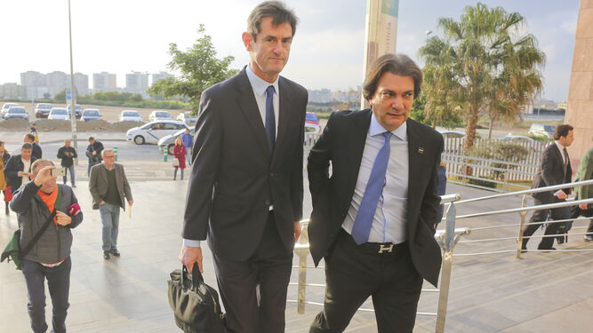 Gonzalo Hervás y Jamal Satli Iglesias, en los juzgados.