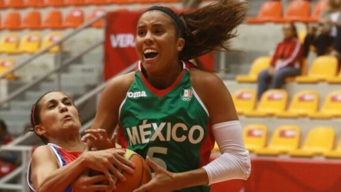 Ángela Rodríguez, con la selección de México.