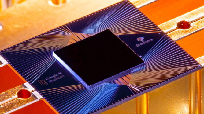 El chip usado por Google en su experimento de computación cuántica.