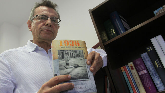 José Fabio Rivas en una imagen de archivo con su segunda novela '1936'