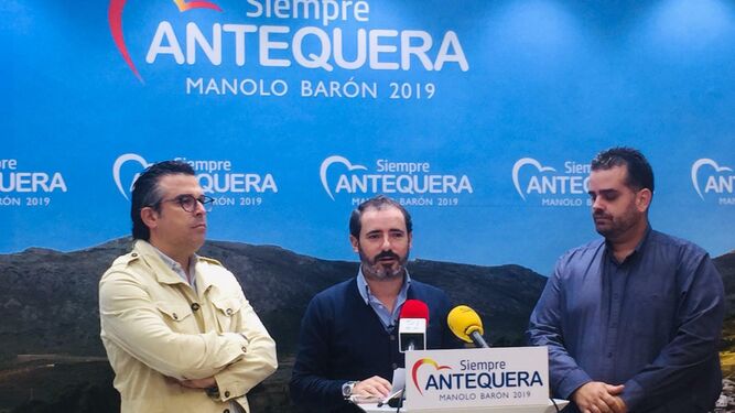 El PP destaca el impulso de los presupuestos andaluces al puerto seco de Antequera.