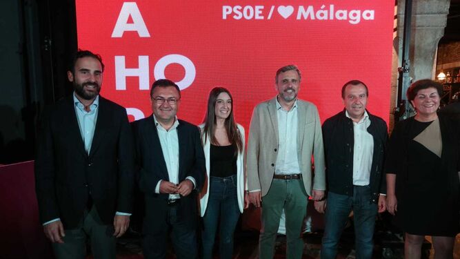 Ignacio López, candidato número uno del PSOE por Málaga, junto a otros dirigentes socialistas en el acto de inicio de campaña.