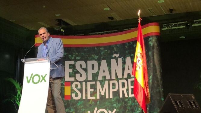 Javier Ortega Smith, secretario general de Vox, en el inicio de campaña en Marbella.