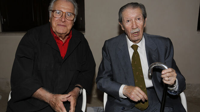 Eugenio Chicano y Manuel Alcántara, en la celebración del décimo aniversario de ‘Málaga Hoy’, en 2014.