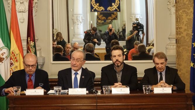 Taján, De la Torre, Mora y Tarrida en la presentación del ganador del Premio Málaga de Novela.