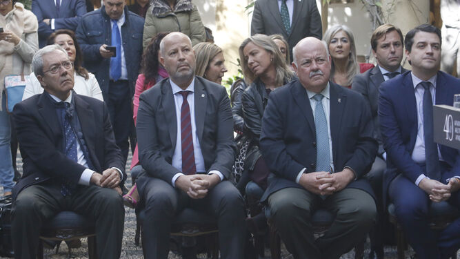 Los consejeros de Economía, Educación y Salud, Rogelio Velasco, Javier Imbroda y Jesús Aguirre, respectivamente, ayer eb Córdoba.