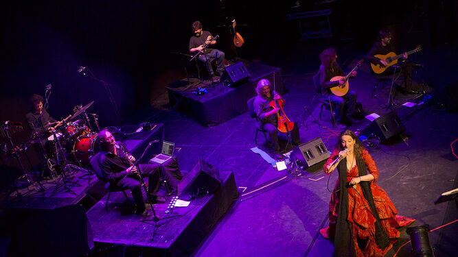 Concierto de Dulce Pontes en el Teatro Cervantes en julio de 2017.