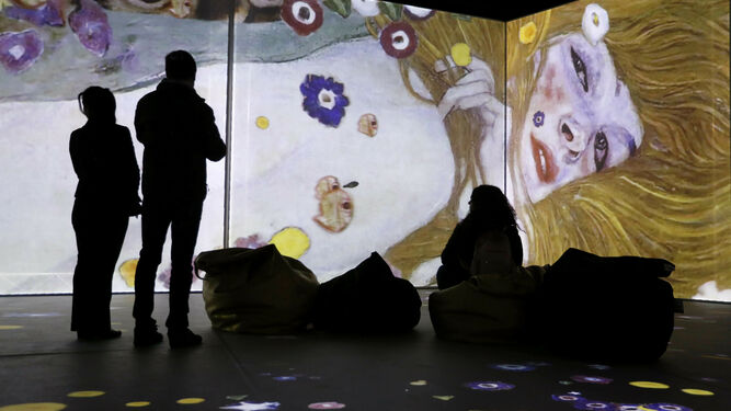 Fotos de la exposici&oacute;n 'El Oro de Klimt' en el Muelle Uno