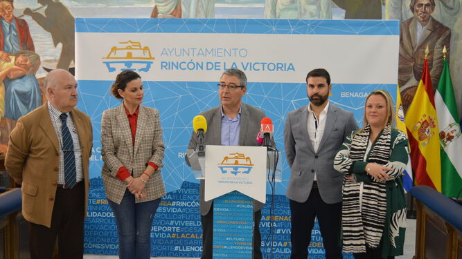 Presentación Plan de Gratuidad transporte público urbano en Rincón de la Victoria.