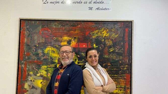 Manolo Rincón y Pepa Moreno, con un cuadro de Art Collection.