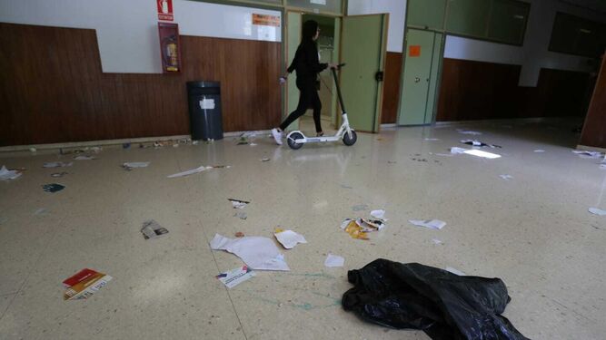 Fotos de la huelga de limpieza en la Universidad de M&aacute;laga
