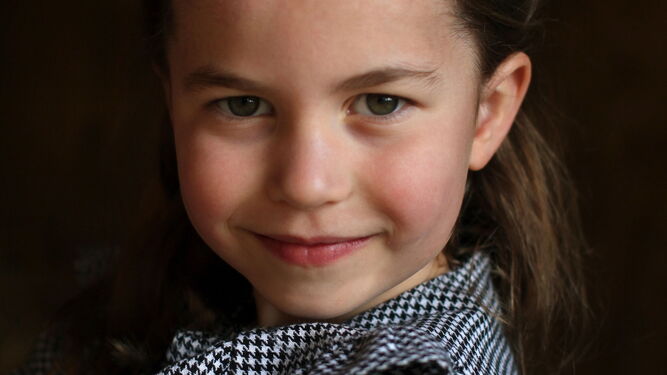 Una de las fotos de la princesa Carlota distribuidas con motivo de su quinto aniversario.
