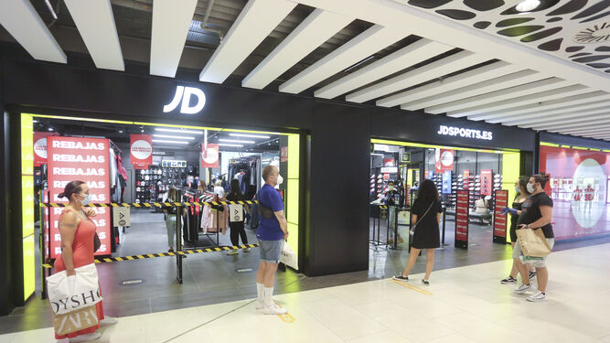Las fotos de los centros comerciales de M&aacute;laga abiertos, en la fase 2 de la desescalada