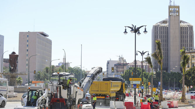 Fotos del avance de la reurbanizaci&oacute;n de la Avenida de Andaluc&iacute;a