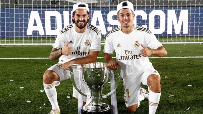 Los malagueños Isco y Brahim, campeones de Liga con el Real Madrid