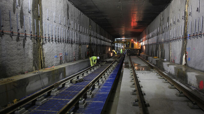 Imagen de archivo de la superestructura de vía en el túnel de Carretera de Cádiz.