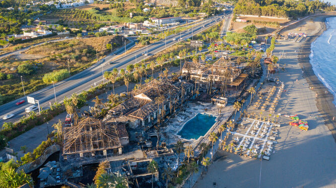 Vista aérea del estado en el que ha quedado el centro comercial tras ser calcinado por las llamas en agosto.