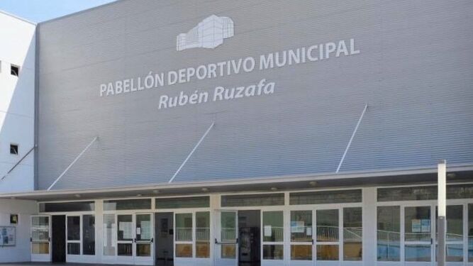 Fachada del pabellón deportivo Rubén Ruzafa.