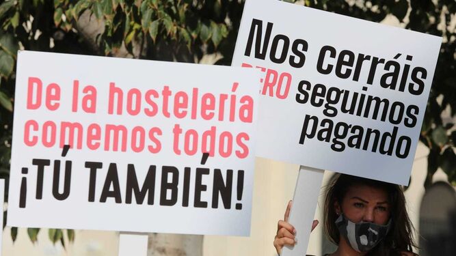 Fotos: Los hosteleros de M&aacute;laga alzan la voz para exigir un plan de rescate