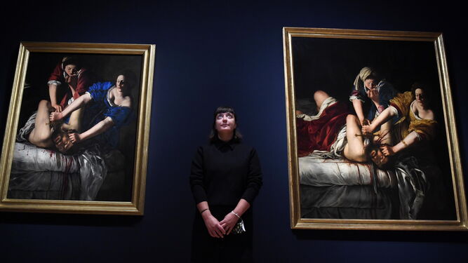 Dos versiones pintadas por Artemisia de Judit decapitando a Holofernes en la muestra de la National Gallery.
