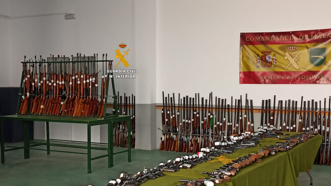 Exposición de las armas que irán a subasta.