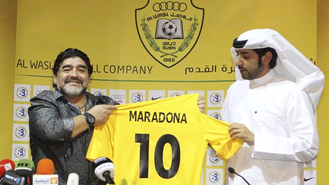 Maradona, en su etapa en el Al-Wasl.