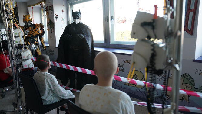Fotos de Spiderman en el Hospital Materno de M&aacute;laga