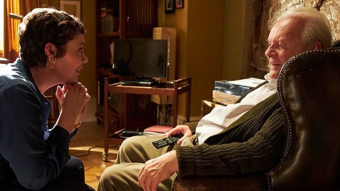 Olivia Colman y Anthony Hopkins, en una escena de 'El padre'.