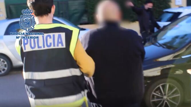 Uno de los detenidos de la banda desmantelada que extorsionaba a ciudadanos rusos en Málaga y Madrid.
