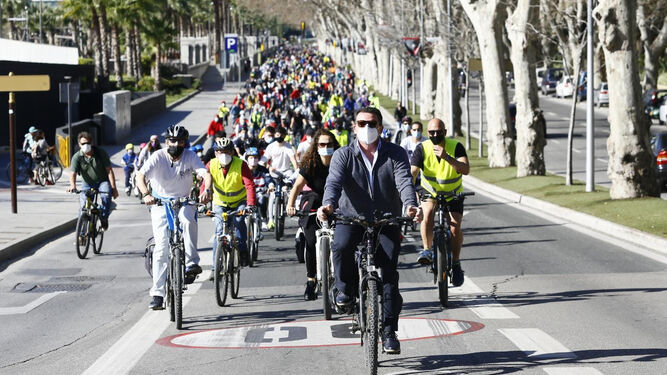 Foto de la marcha protagonizada por miles de bicis en Málaga el pasado domingo.