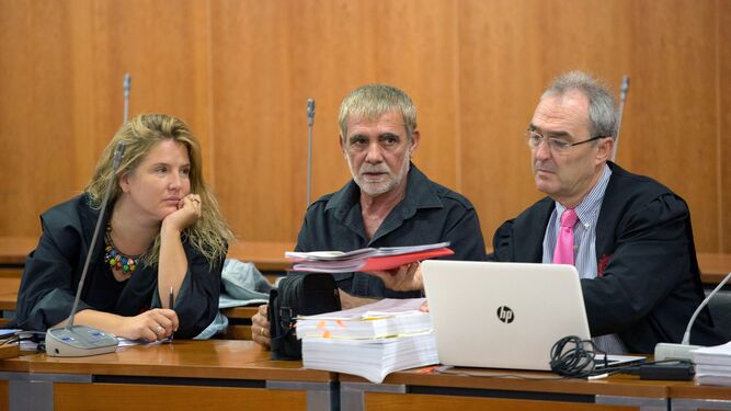 La ex pareja de Lucía Garrido durante el juicio por el asesinato de su ex pareja.