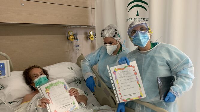 Más de 600 pacientes Covid han podido conectarse con su familia desde el Hospital Clínico de Málaga