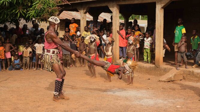 Una danza africana en 'Atlántico', serie documental de TVE
