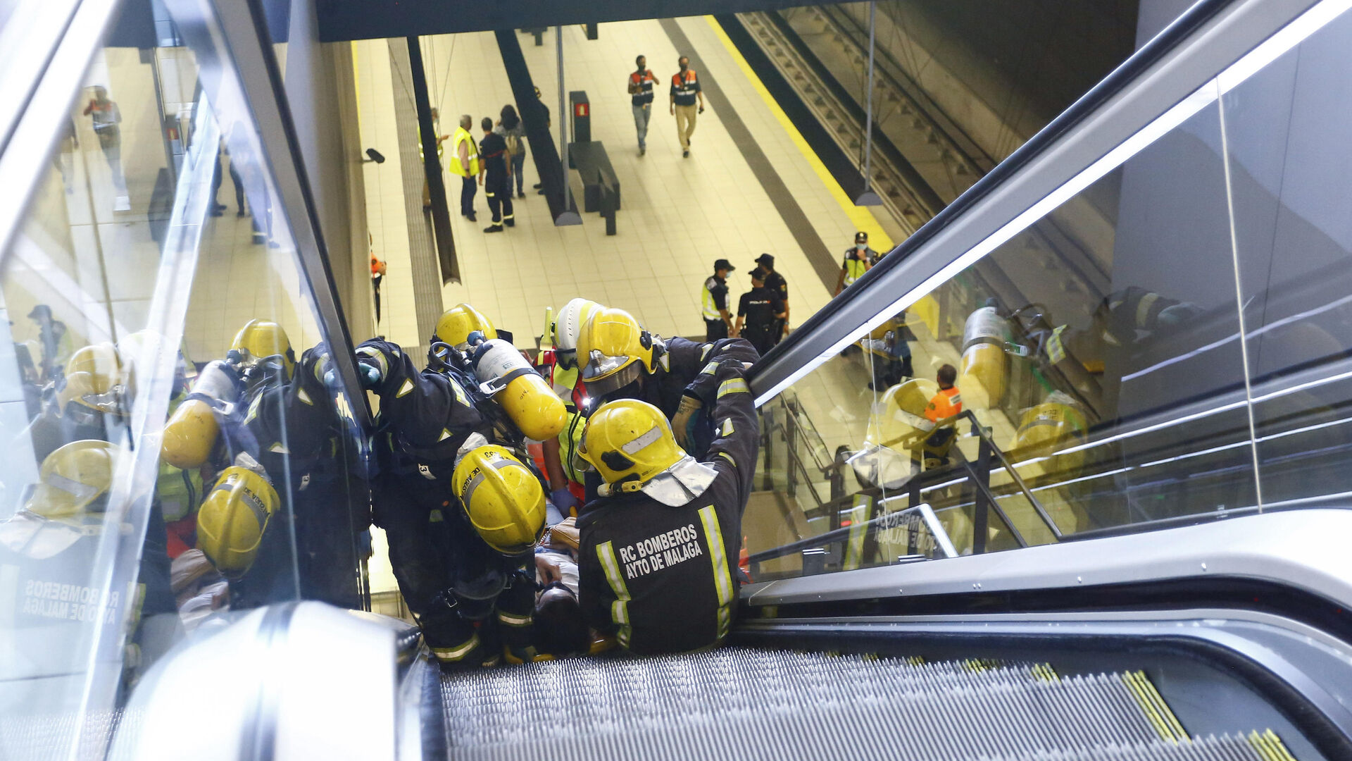El simulacro de accidente en el Metro de M&aacute;laga, en fotos