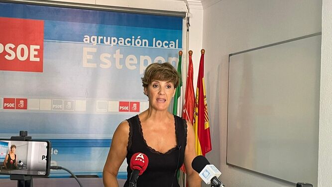 La portavoz del PSOE, Enma Molina.