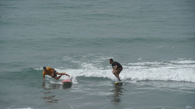 Al mal tiempo, buen surf