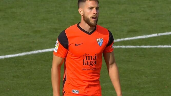 Iván Calero, durante el Ponferradina-Málaga CF.