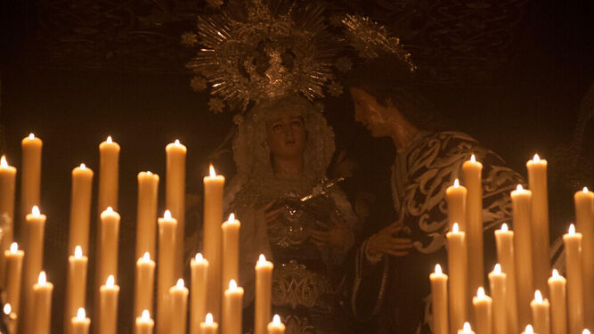 La Virgen del Mayor Dolor y San Juan Evangelista.