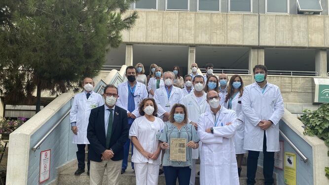 El equipo del Hospital Materno de Málaga que opera a niños del corazón.