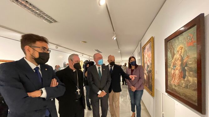 Una exposición recorre casi tres siglos de historia de la Divina Pastora en Málaga