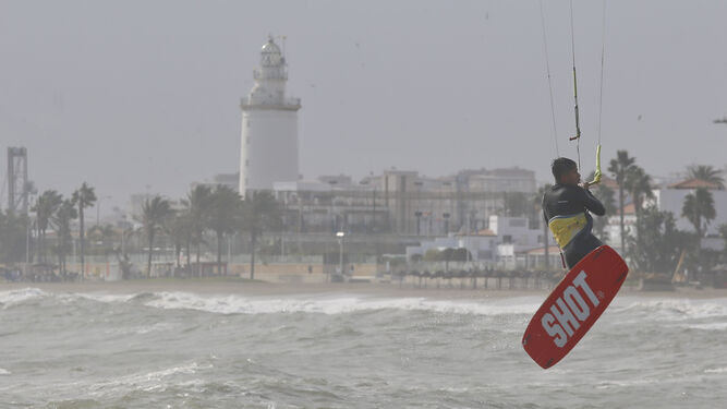 Fotos del temporal de levante en la costa de Málaga