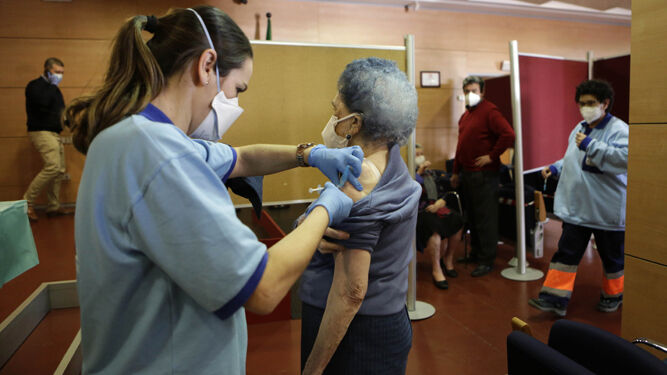 Vacunación contra el Covid-19 en Sevilla.