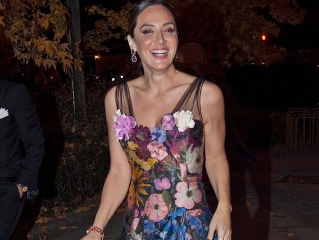 Tamara, con el vestido estampado de flores de &Oacute;scar de la Renta, que eligi&oacute; para la 'after party'.