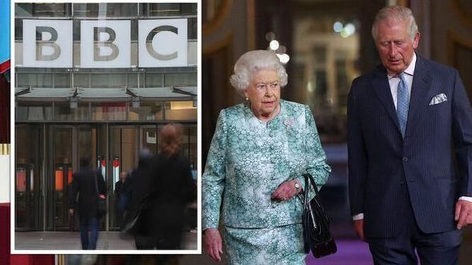 Isabel II y el príncipe de Gales, junto al logotipo de la BBC.