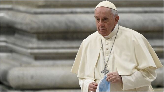 El Papa Francisco deberá pasar por quirófano por culpa de una hernia incisional