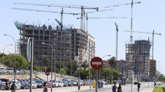 Se construyen muchas viviendas nuevas en Málaga, pero la inmensa mayoría son de precio libre