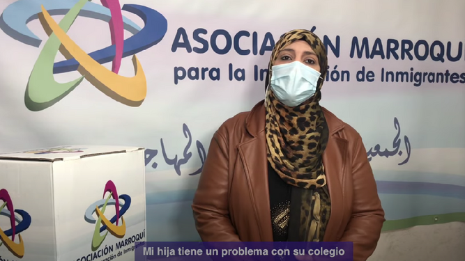 La madre de la menor, en un vídeo que ha difundido la Asociación Marroquí